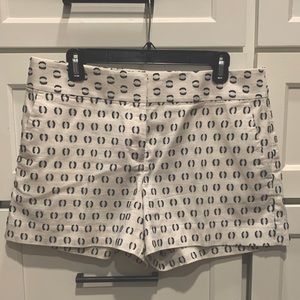Women’s Ann Taylor LOFT shorts in white with black embroidery, Size 10